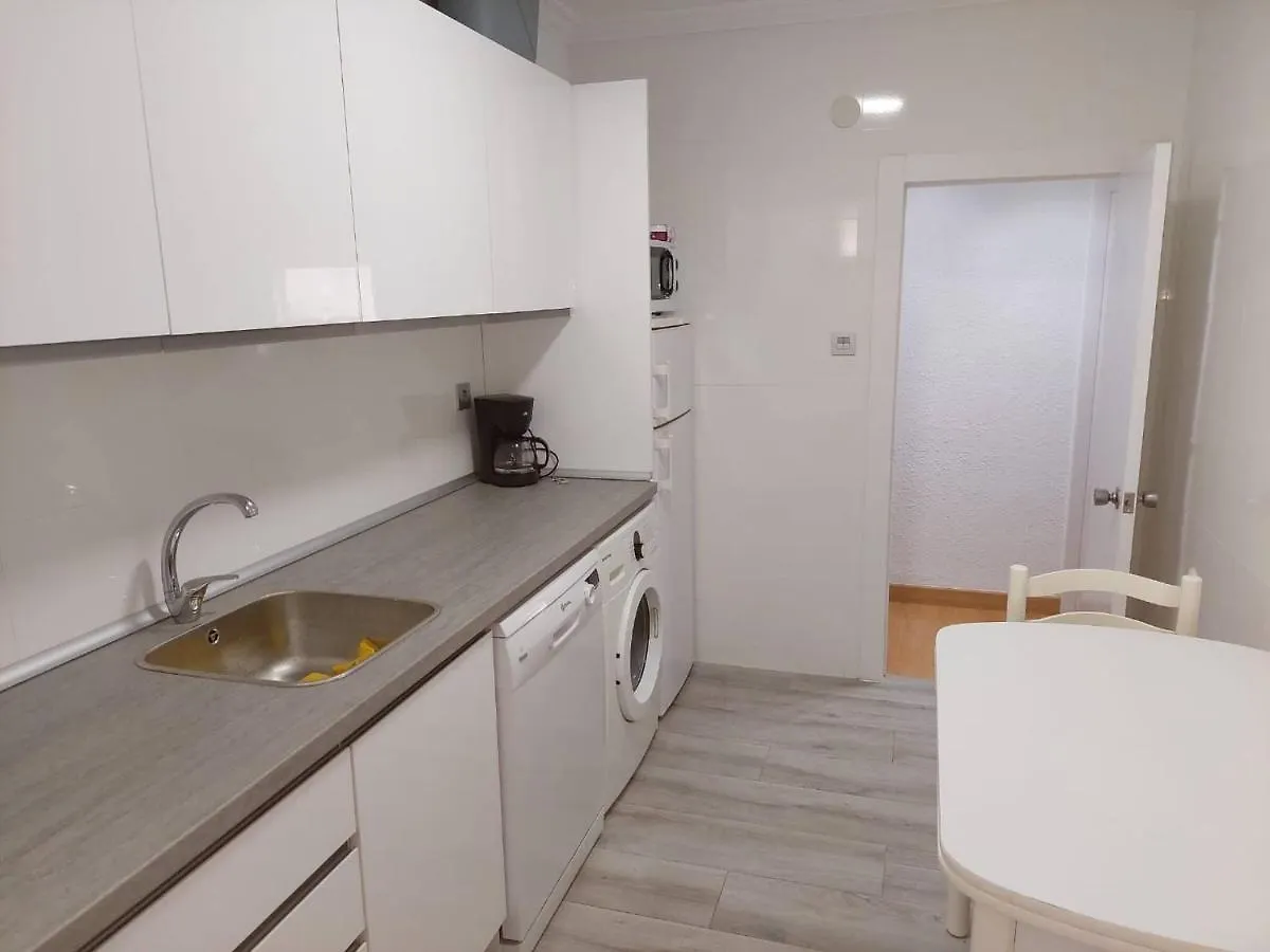 Ferienwohnung Centro Santander Zona De Cuatro Caminos