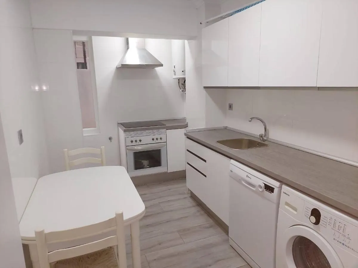 Ferienwohnung Centro Santander Zona De Cuatro Caminos