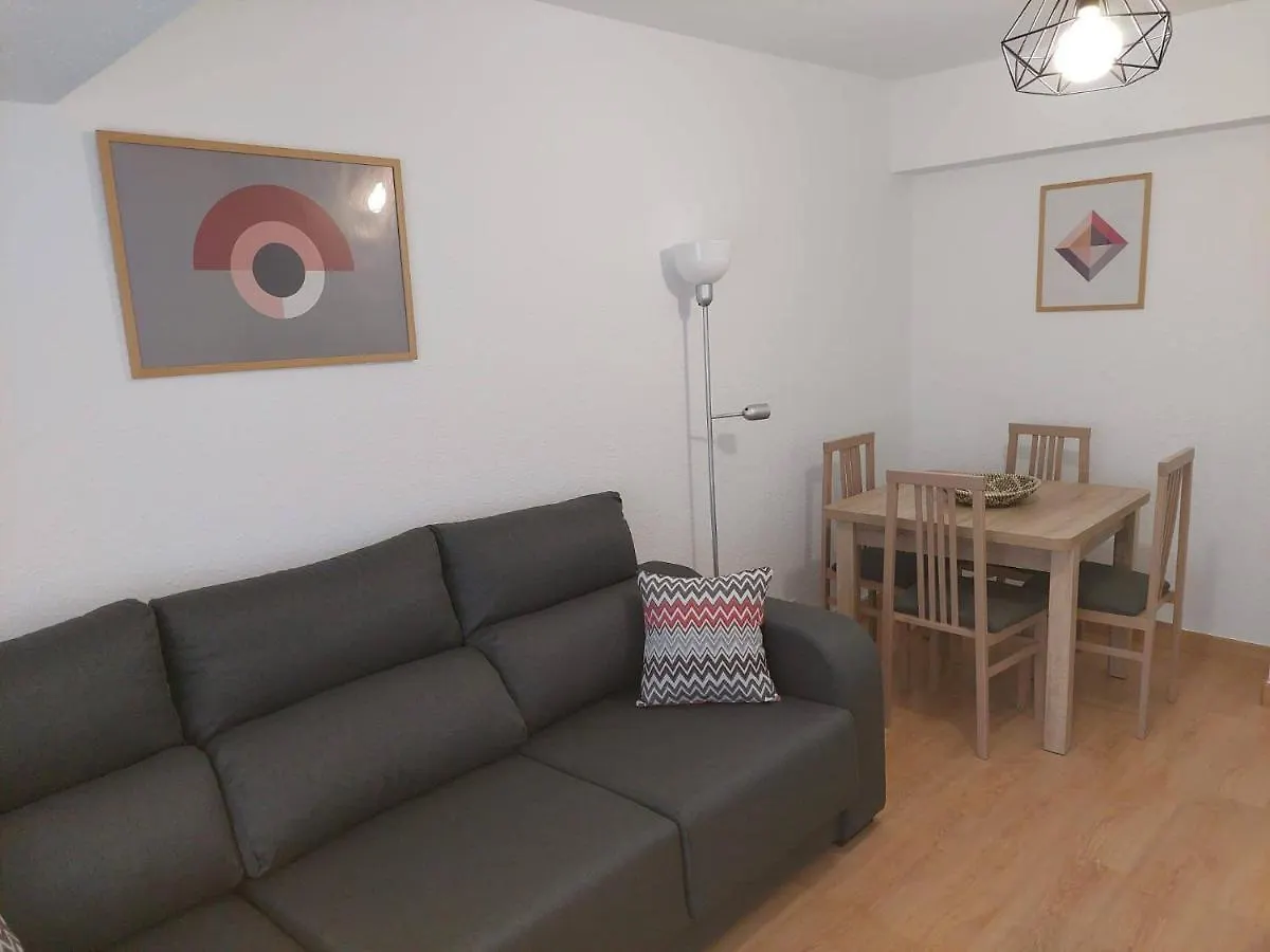 Ferienwohnung Centro Santander Zona De Cuatro Caminos Spanien